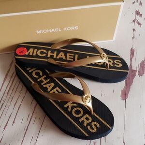 Michael Kors Gold Thong Womens   Flipflos Size 10